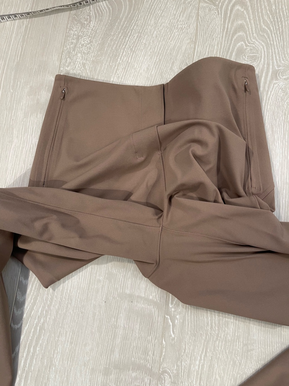 Lululemon Smooth Fit Pull-On High-Rise Pant *Regular Taupe size 6 - Picture 11 of 16